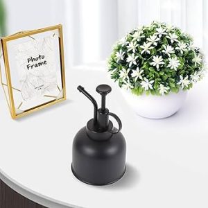 binh-xit-phun-suong-tuoi-cay